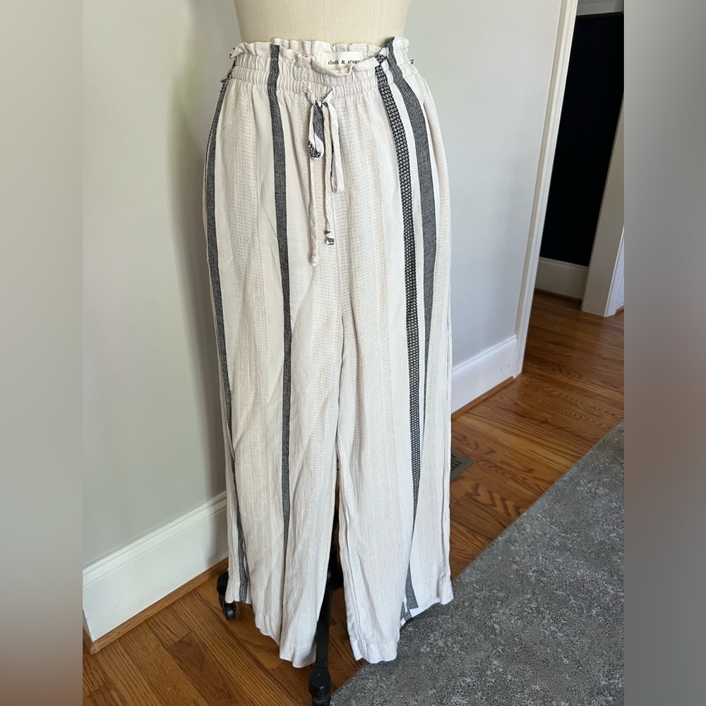 Cloth & Stone beach pants. Size M